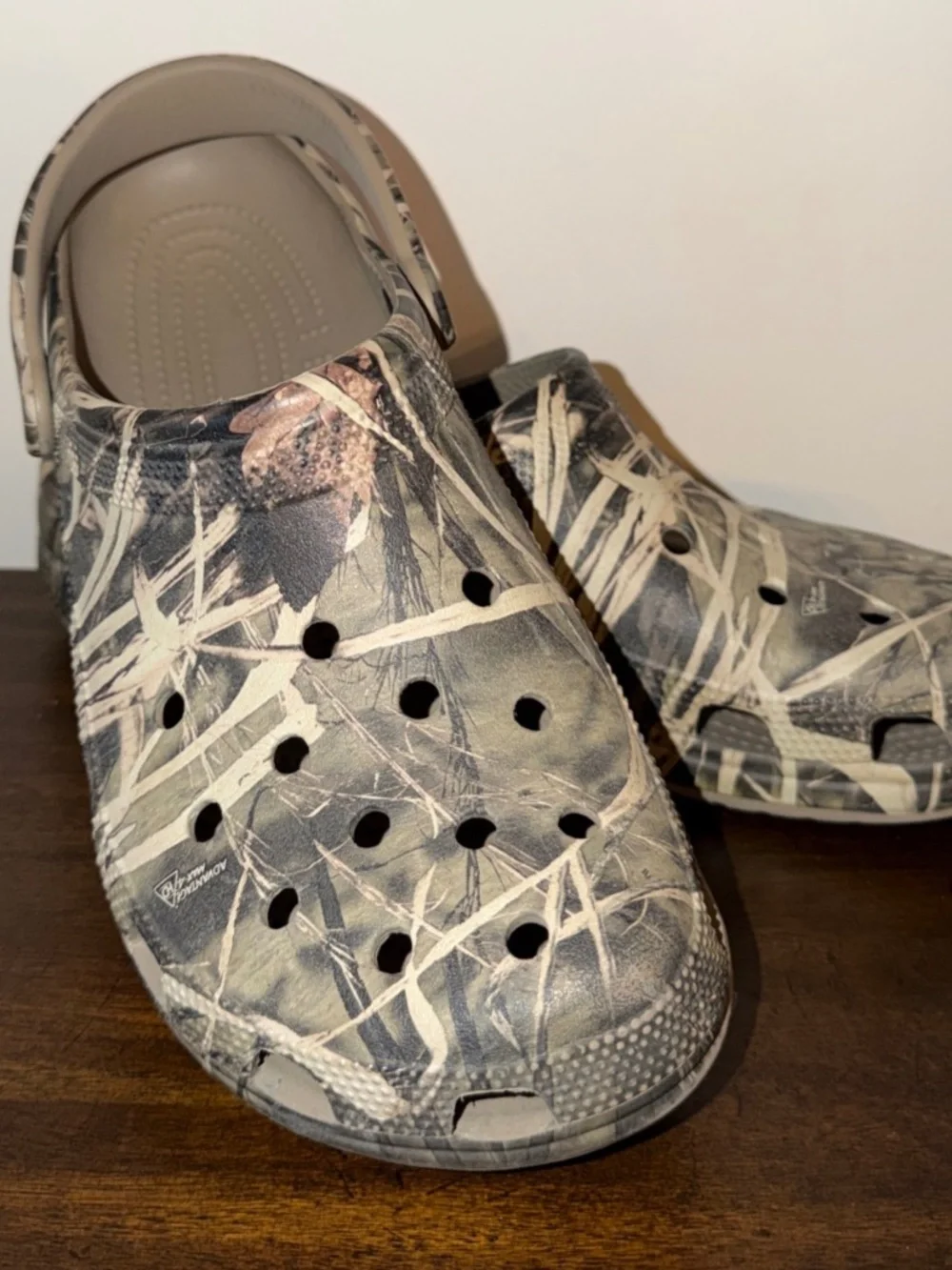 Crocs Men’s Classic Realtree MAX-4 Crocs Brown Tan Black Camouflage Size 12